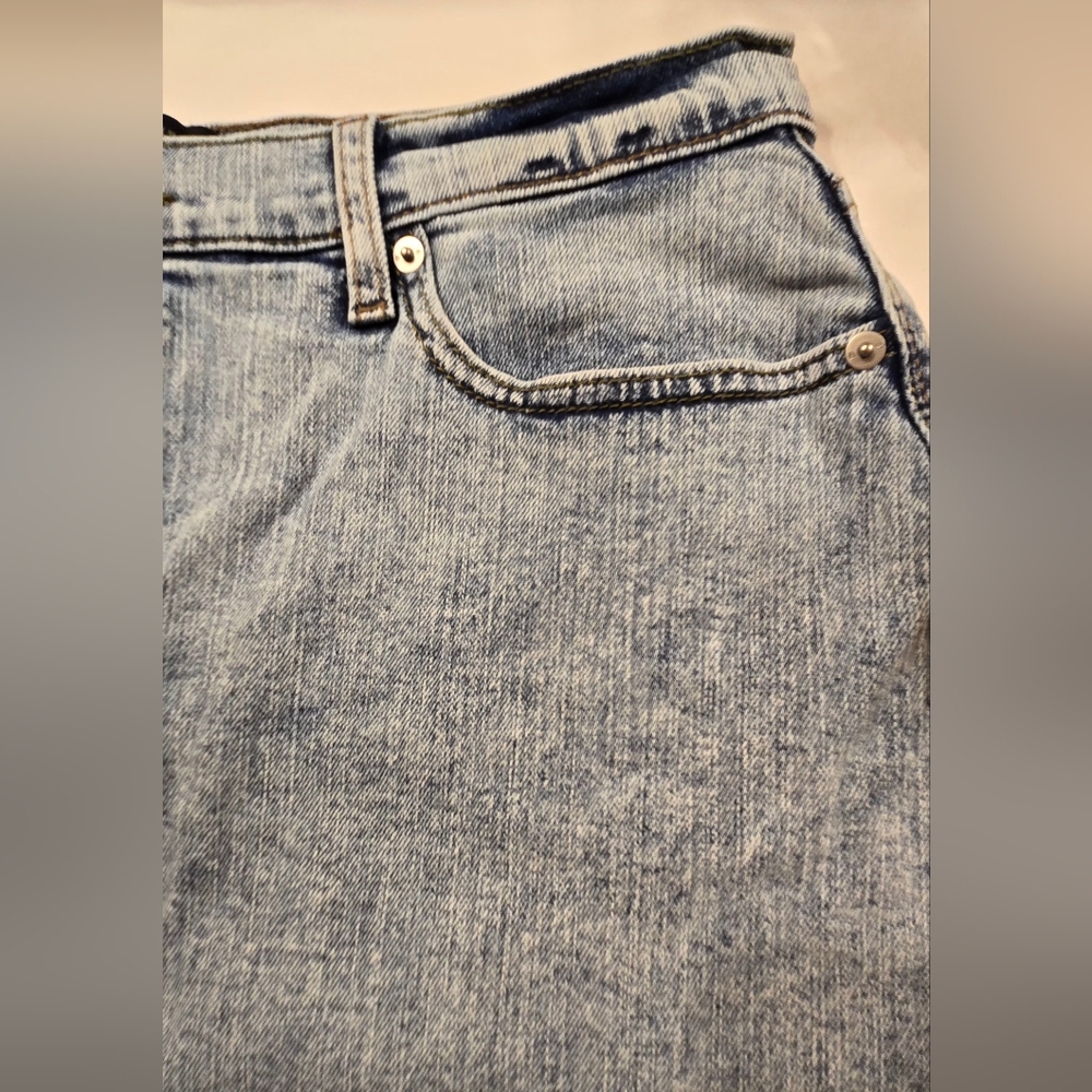 Banana Republic Acid Wash Denim Blue Jean Skirt Cotton Knee Length Y2K NWOT - Picture 3 of 13